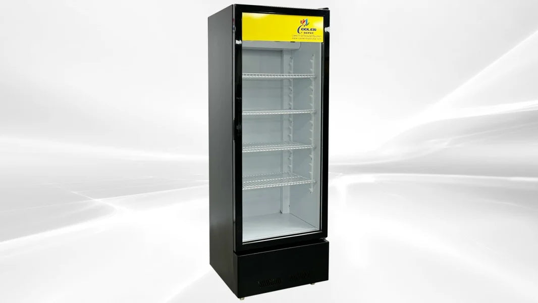 Glass Door Refrigerator Merchandiser 9.0 Cu Ft Q7841