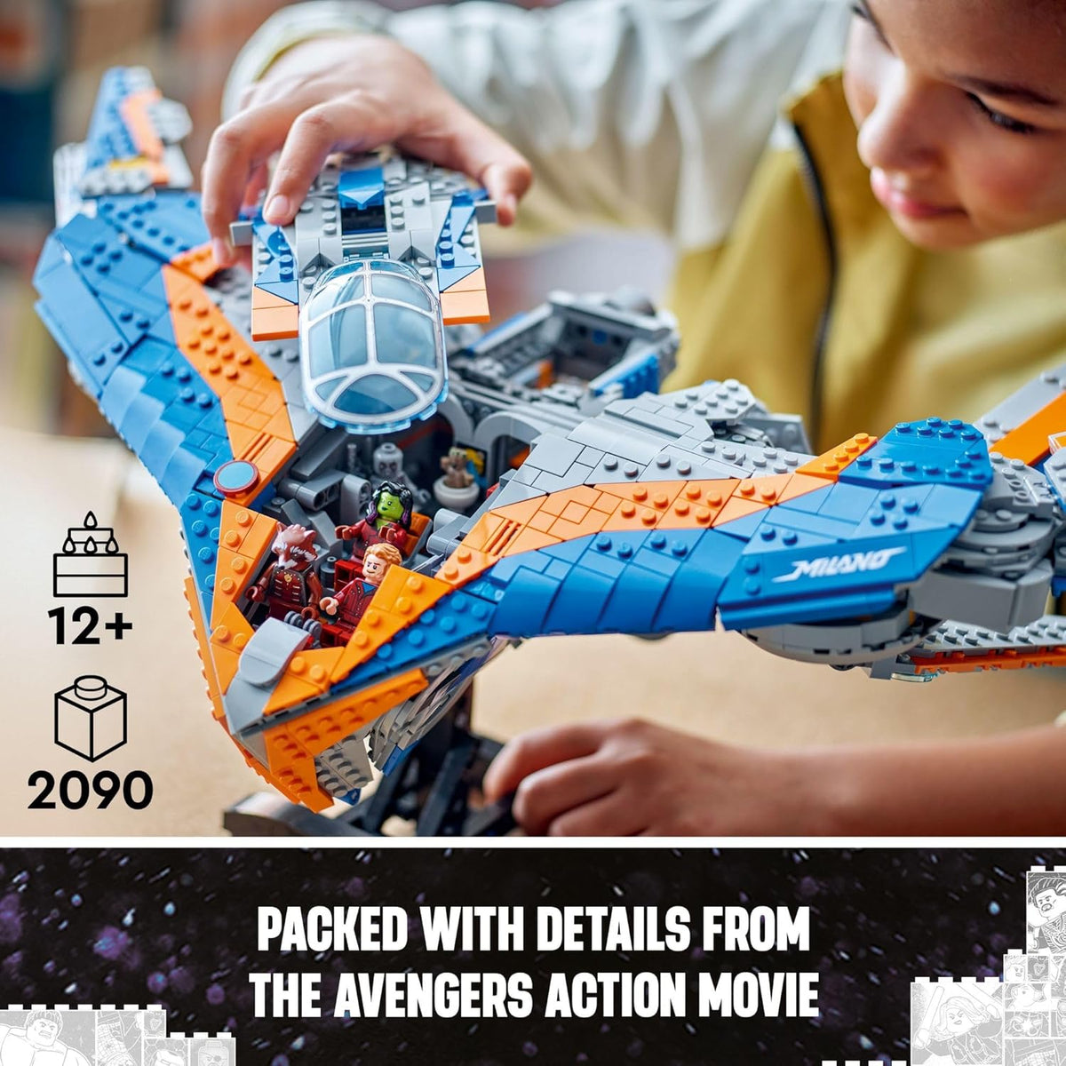 Buildable Starship Toy with 4 Super Hero Minifigures W698