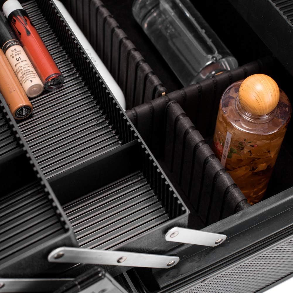 Portable Makeup Train Case with Lock and Compartments, black Y43909
