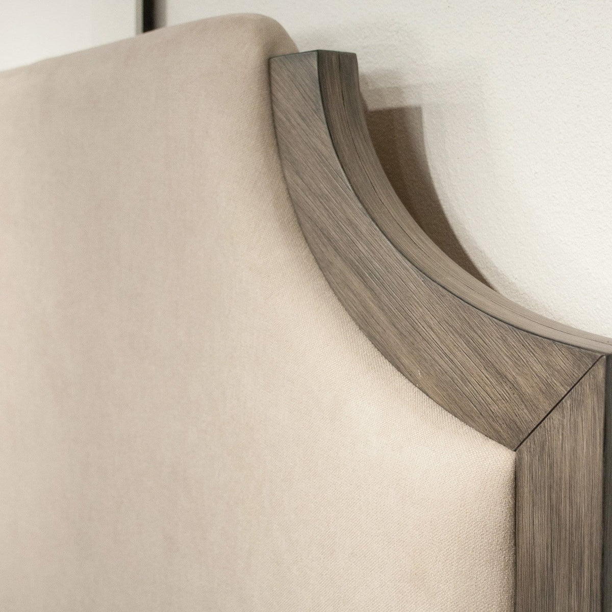 Upholstered Storage Bed B15062