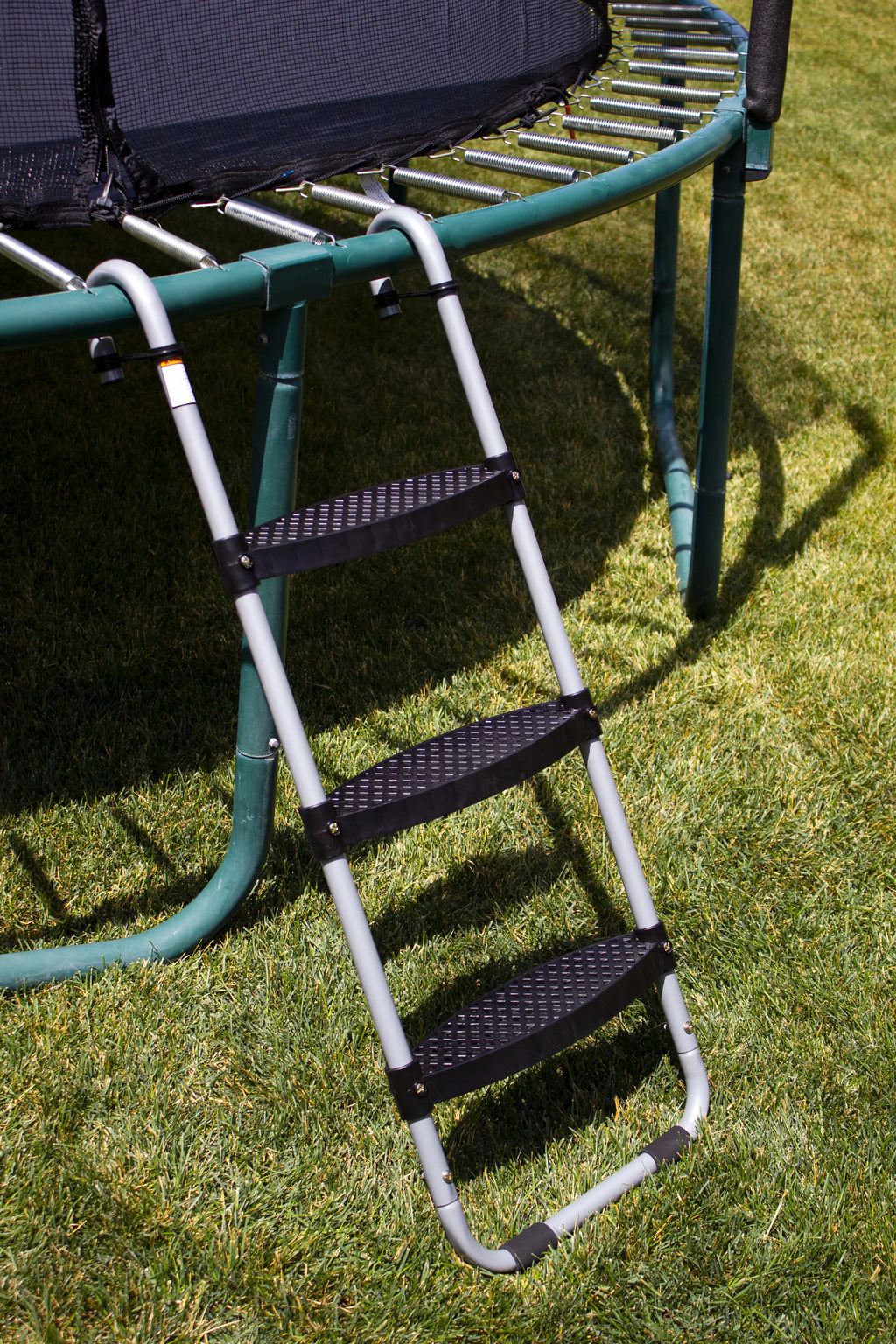 3 Step Trampoline Ladder with Safety Latch Q6906