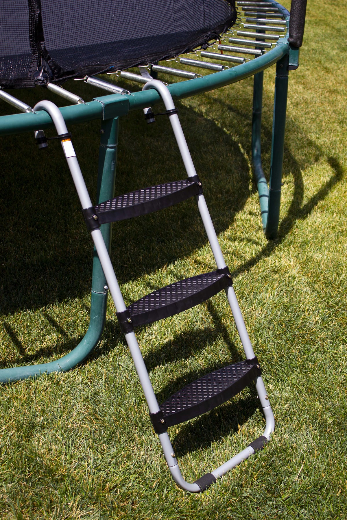 3 Step Trampoline Ladder with Safety Latch Q6906