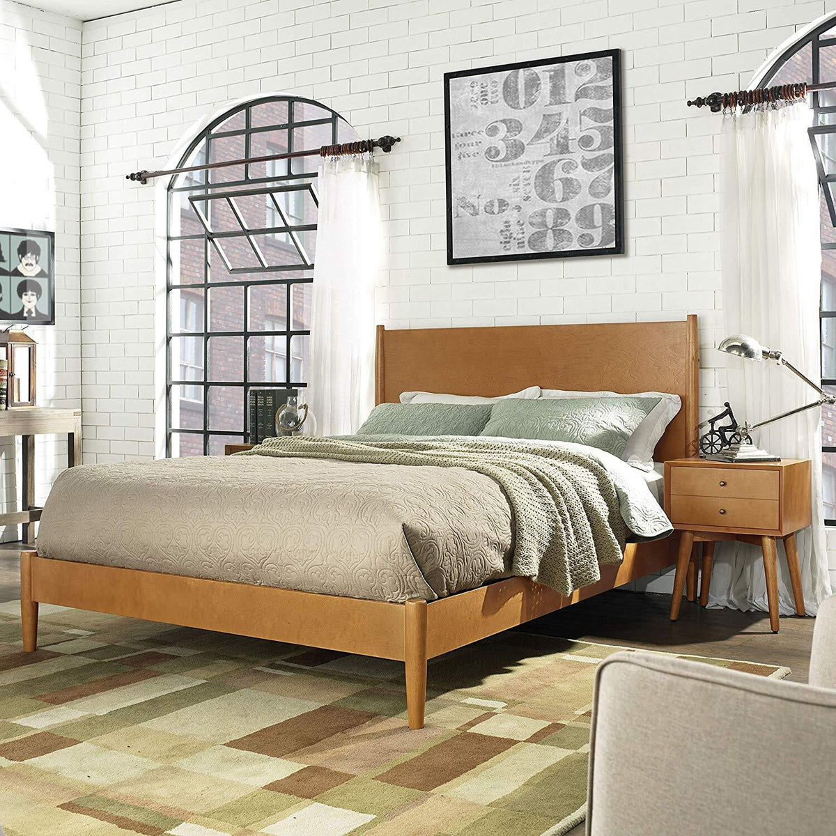 King Bed with Headboard, Footboard, Rails U181157