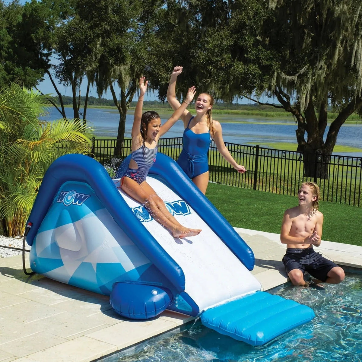 Inflatable Pool Slide with Sprinkler U617625